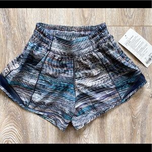 NWT Hotty Hot Shorts Long 4”
